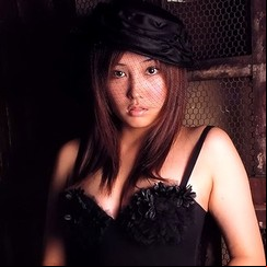 Yoko Mitsuya 三津谷葉子